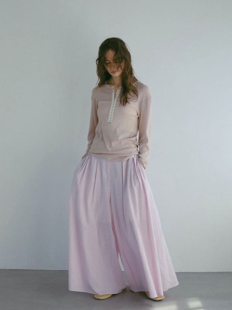 [新品タグ付き]ETRE TOKYO ★ フロントホックソフトプルオーバー