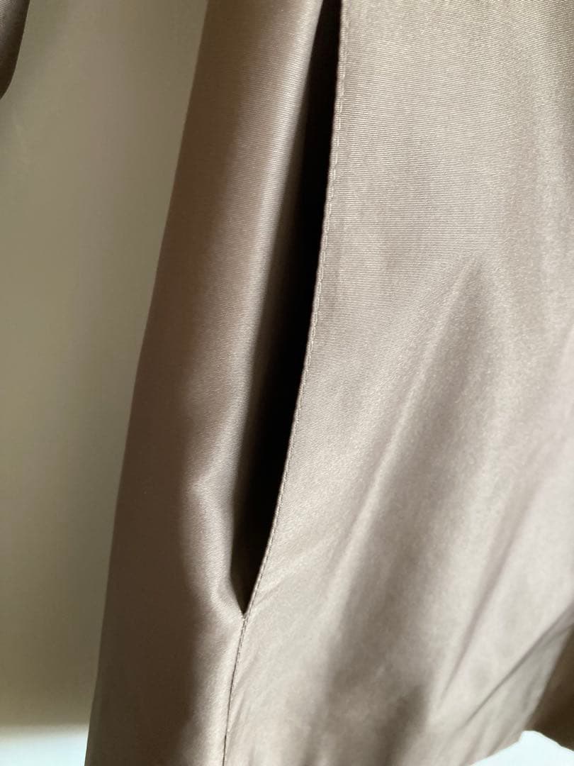 HERNO ヘルノ ライトコート シルク 100% グレージュ ベージュ