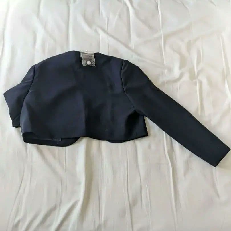 【新品！ハンガー付】●●miki HOUSE●●ウール素材のボレロ●140