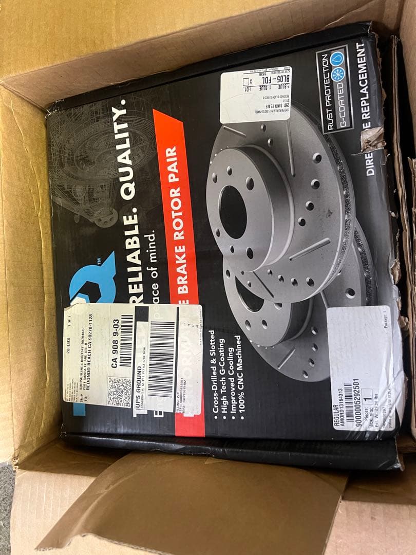 引き取り限定　フォードマスタング2015~2019　TRQドリルドブレーキロータ