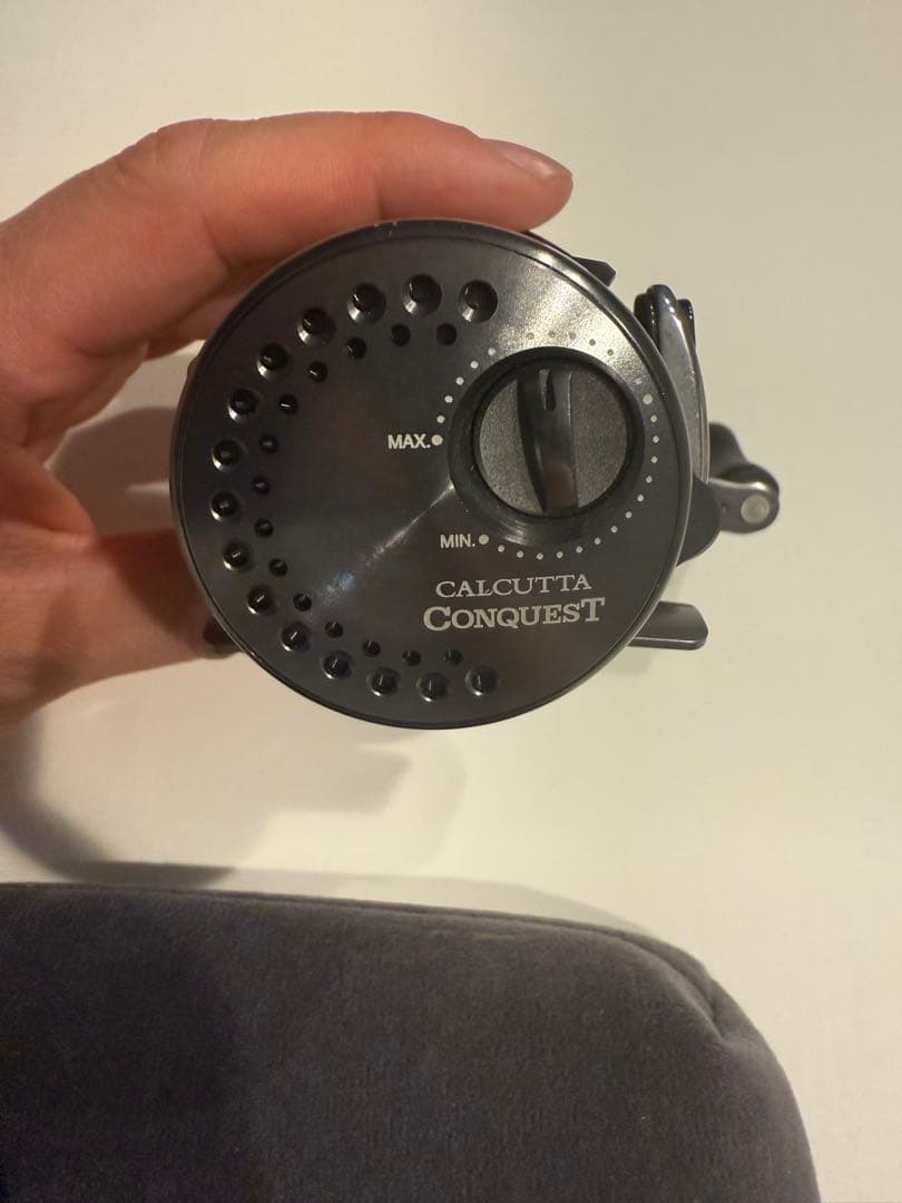 リール SHIMANO CALCUTTA CONQUEST BFS HG