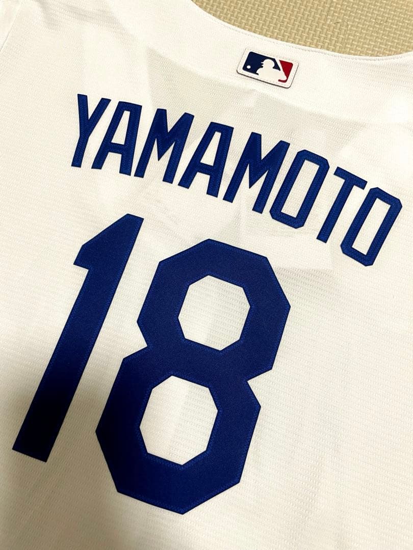 NIKE YAMAMOTO 18番 ユニフォーム S ドジャース
