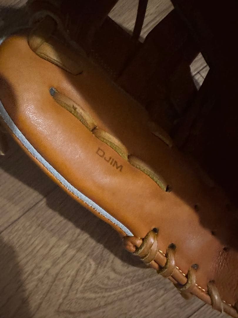 ★今年中値下げ★Donaiya 硬式用グローブ 山田哲人型 内野手用