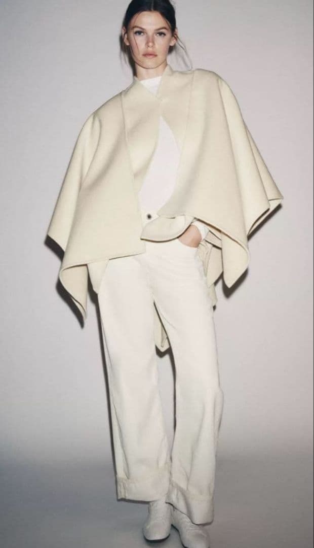 ZARA ウールケープコート