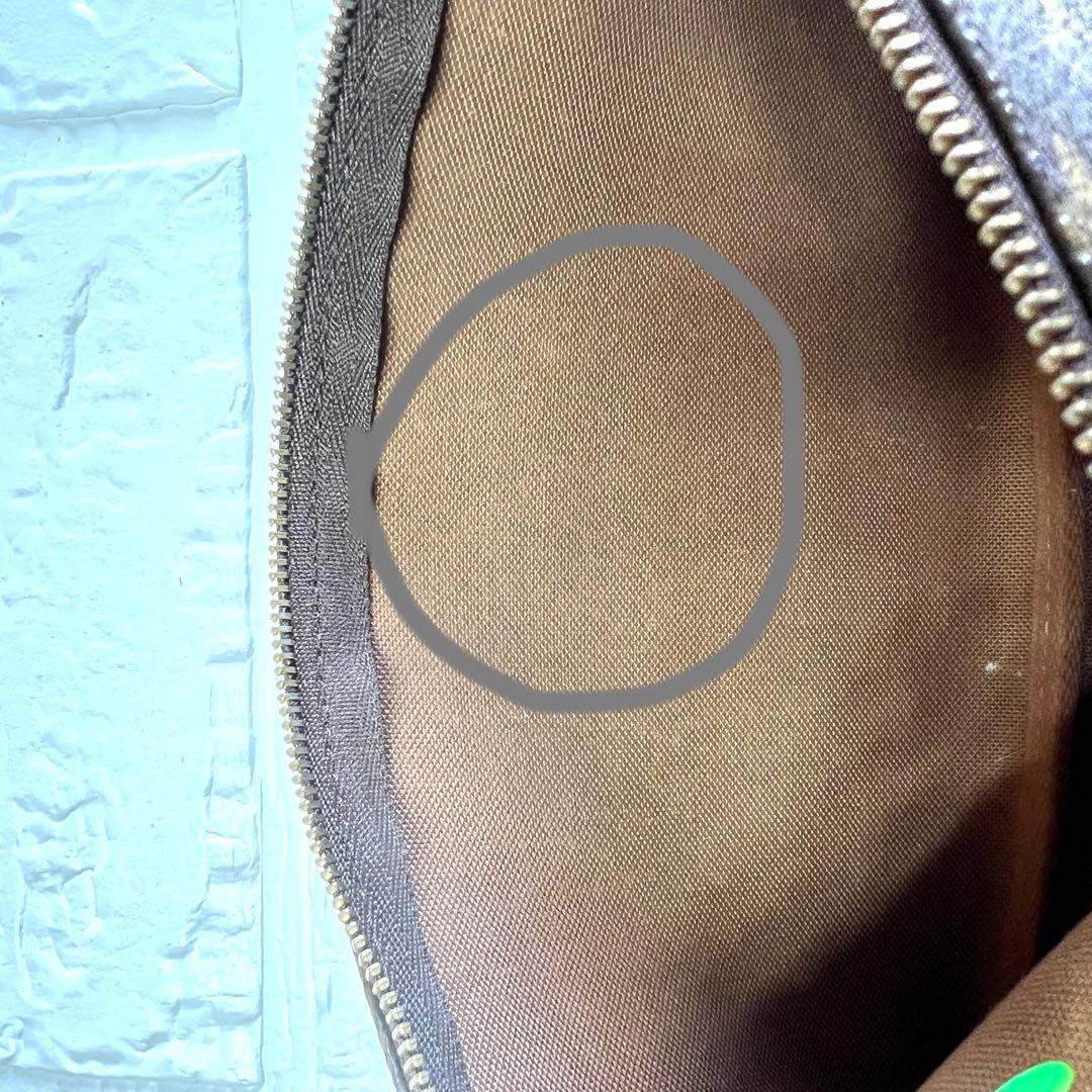 ルイヴィトン　モノグラム　アクセサリーポーチ　G金具　ポシェット　レディース