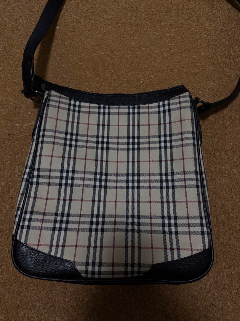 Burberry チェック柄 ショルダーバッグ 中型