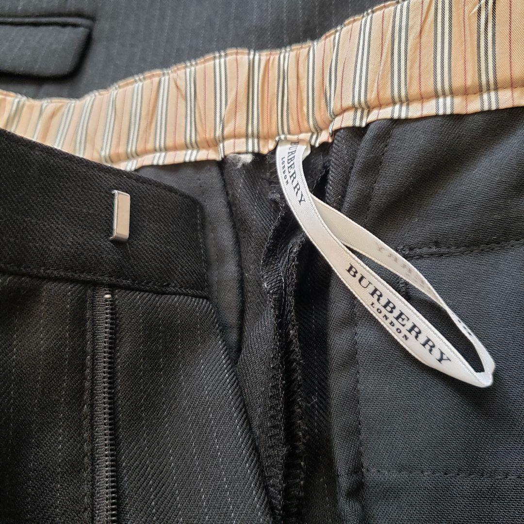 美品◆ピンバッジ付きBURBERRYスーツ130男児◆入学式