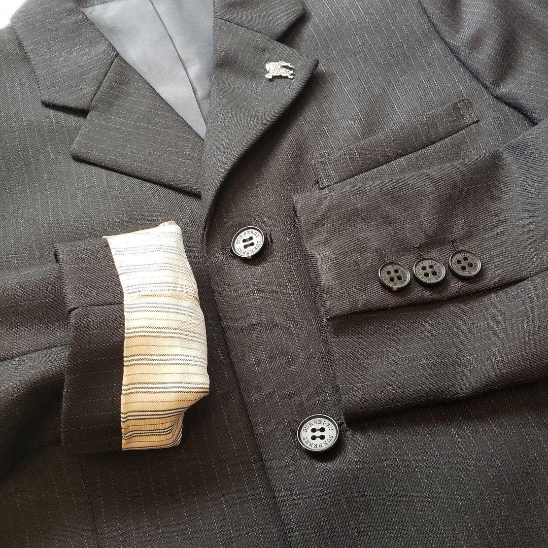 美品◆ピンバッジ付きBURBERRYスーツ130男児◆入学式