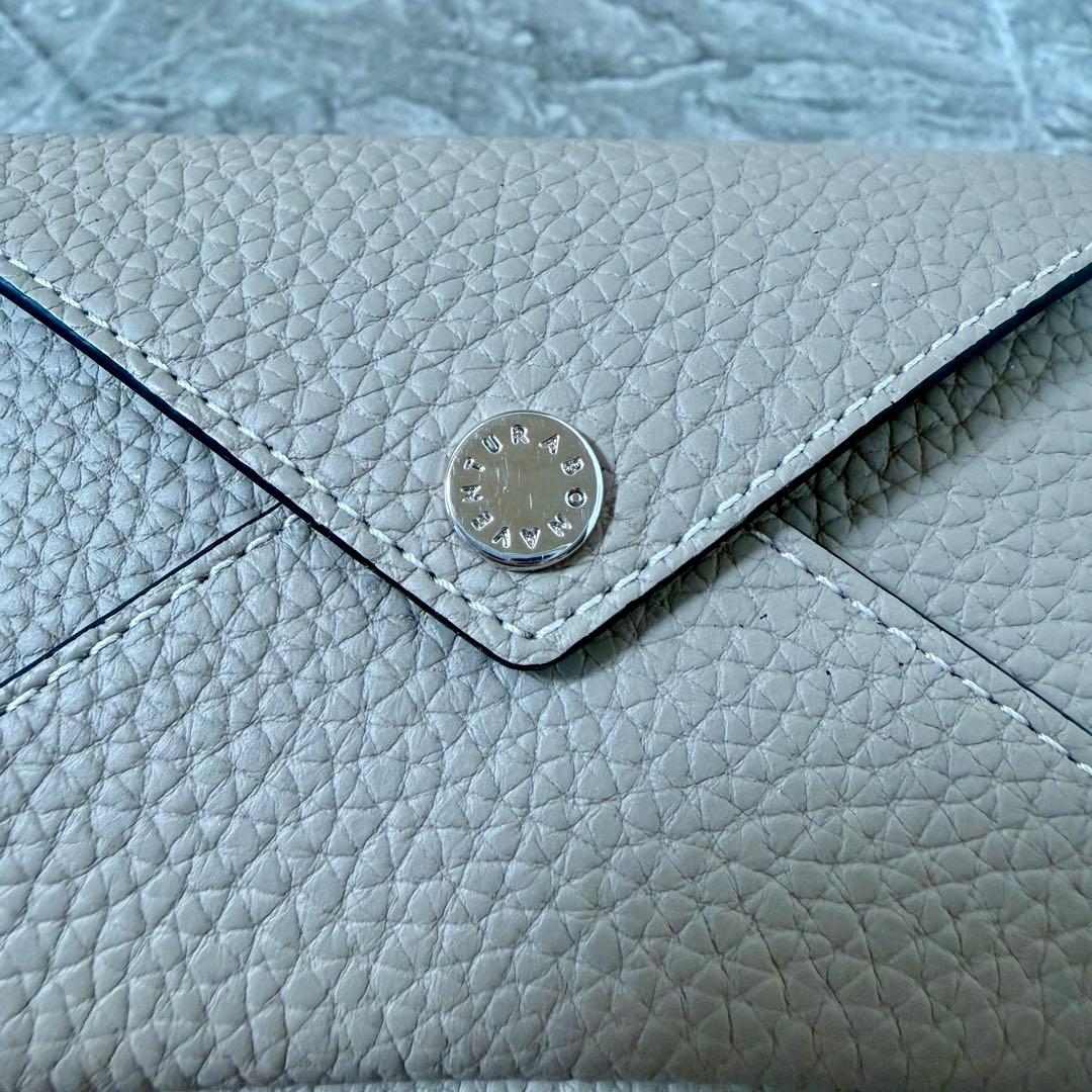 美品 ボナベンチュラ iPhone17Pro ケース グレージュ カードケース