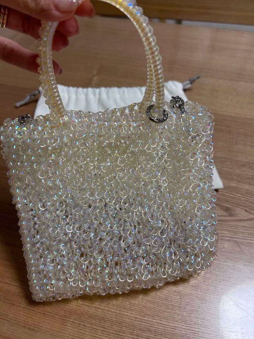 アンテプリマ　ミニアトゥーラ　オーロラホワイト　ショルダーバッグ