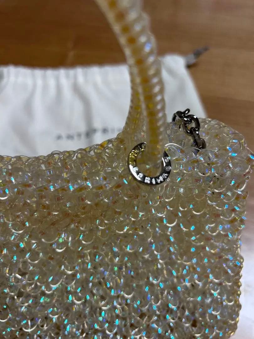 アンテプリマ　ミニアトゥーラ　オーロラホワイト　ショルダーバッグ