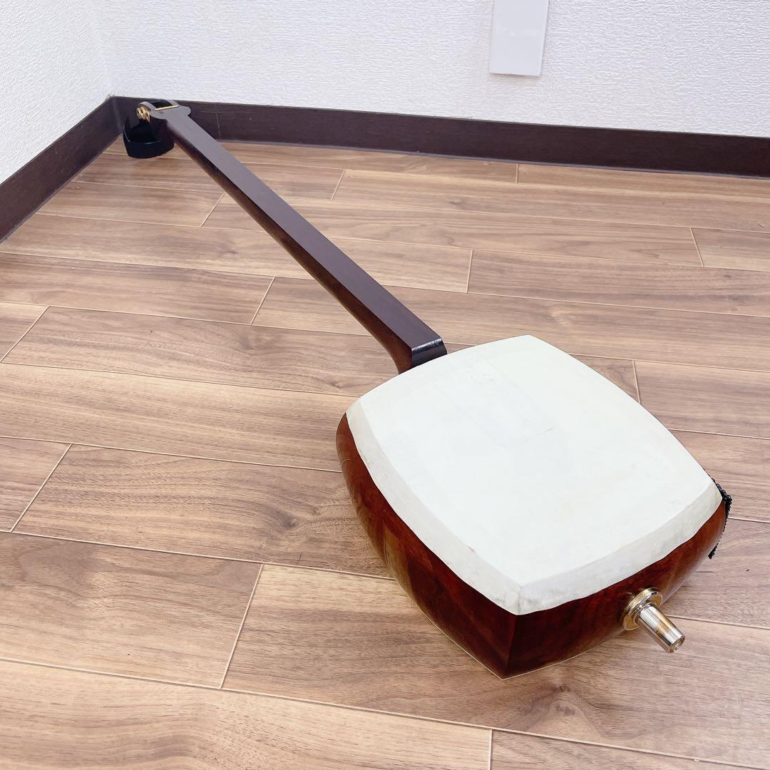 津軽三味線 金ほぞ 子持ち綾杉胴 トチ有 紅木 GP24 東さわり 犬皮 和楽器