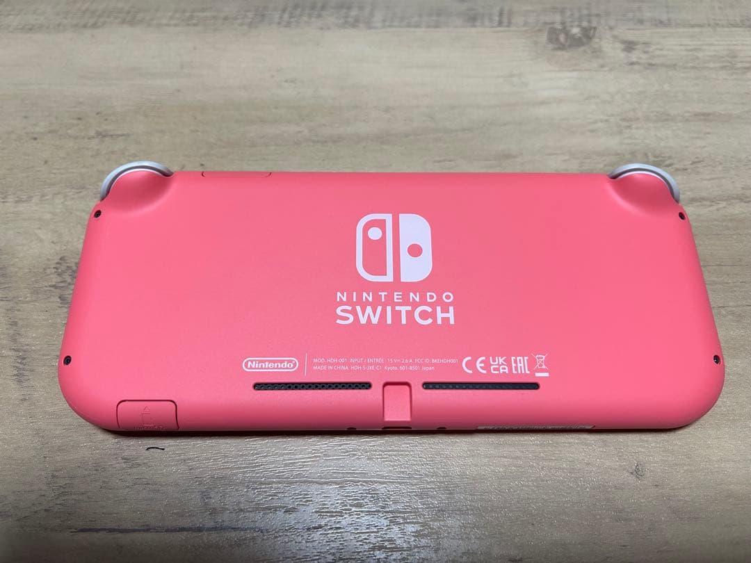 Nintendo Switch Liteピンク 本体とケース、SDカード32GB