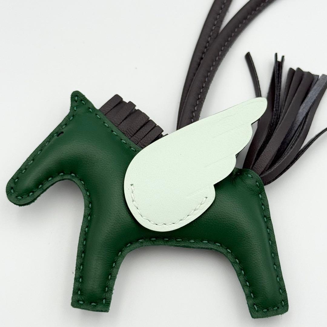 鑑定済⭐️新品未使用⭐️エルメス 24年製 ペガサスPM W刻印 バッグチャーム