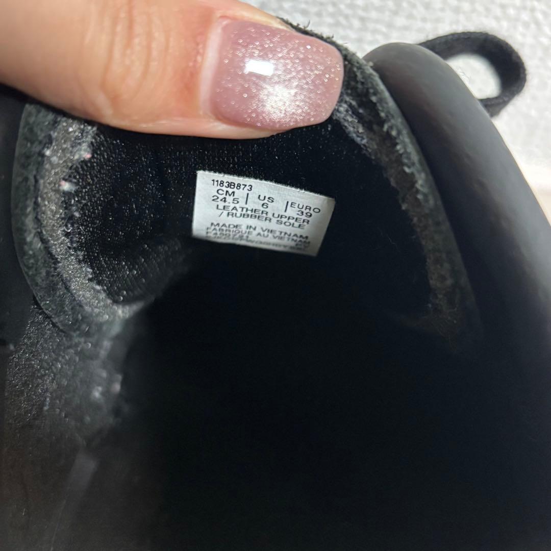 もうすぐ処分‼️オニツカタイガー　DELECITY オールブラック　厚底