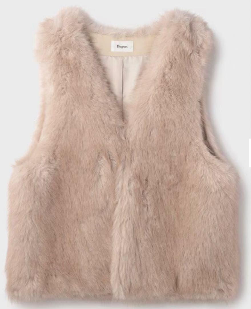 新品[グレースコンチネンタル　25AW フェイクフォックスファ－ベスト　ベージュ