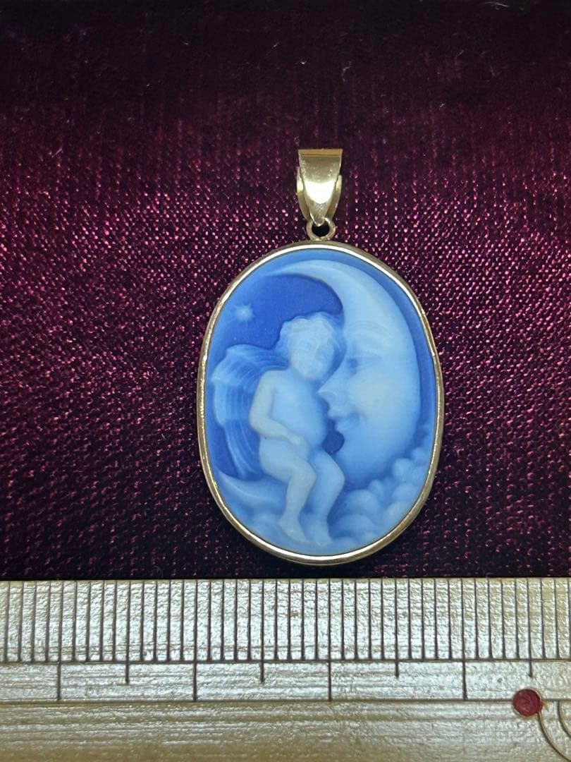 K18 カメオ ペンダントトップ 瑪瑙 天使と三日月 K18YG