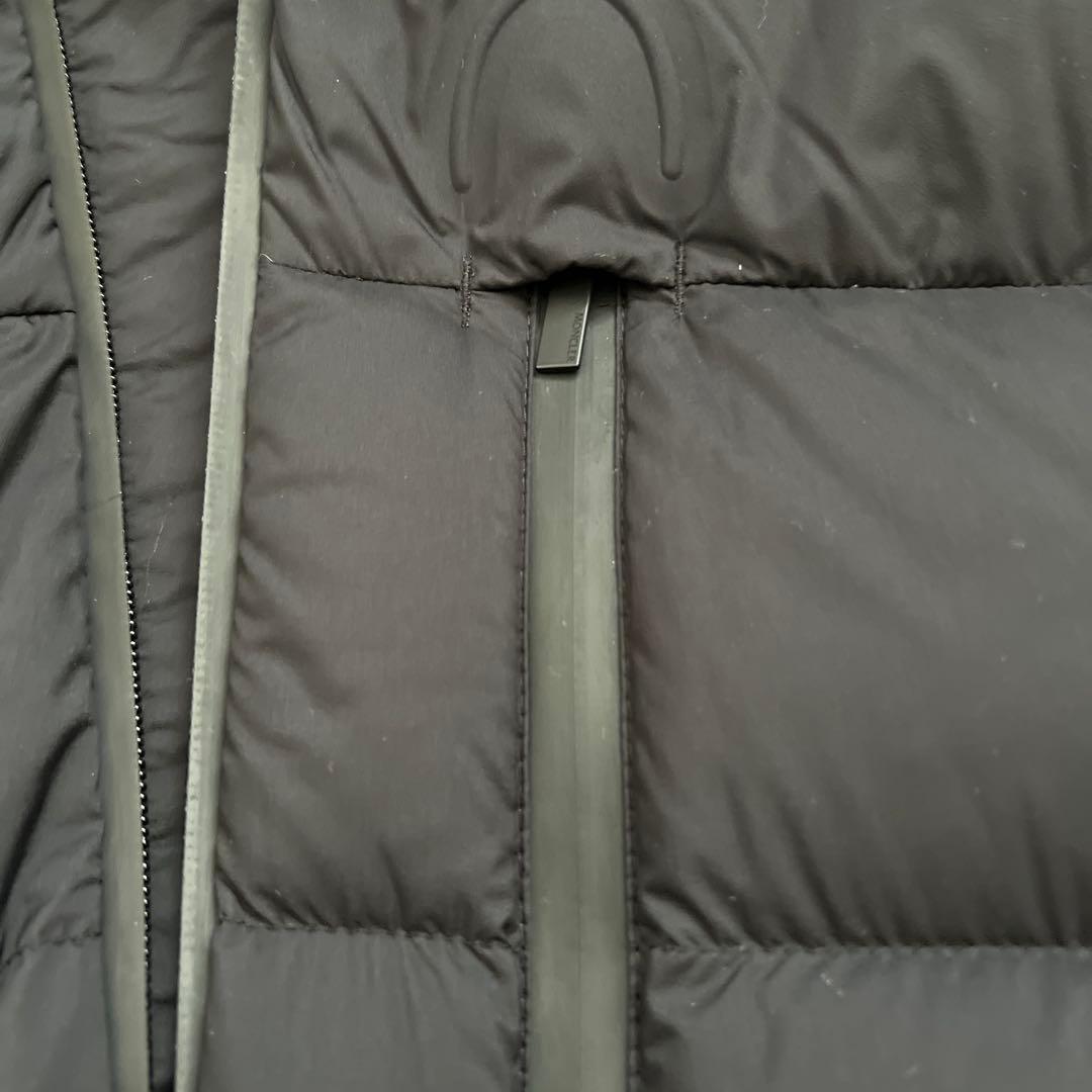 モンクレール(MONCLER)ダウンベストTAMEGAGIUBBOTTO TG1