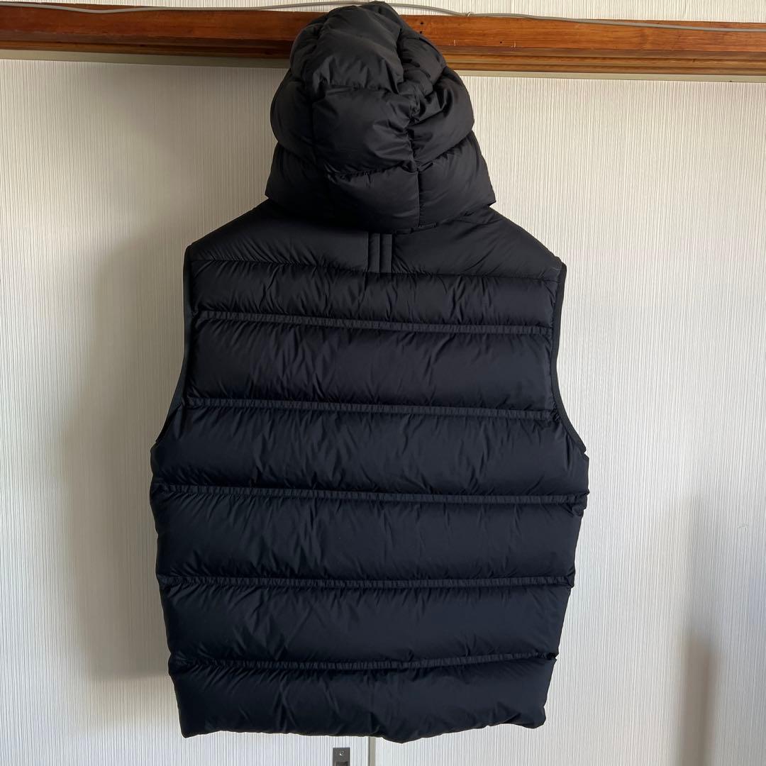 モンクレール(MONCLER)ダウンベストTAMEGAGIUBBOTTO TG1