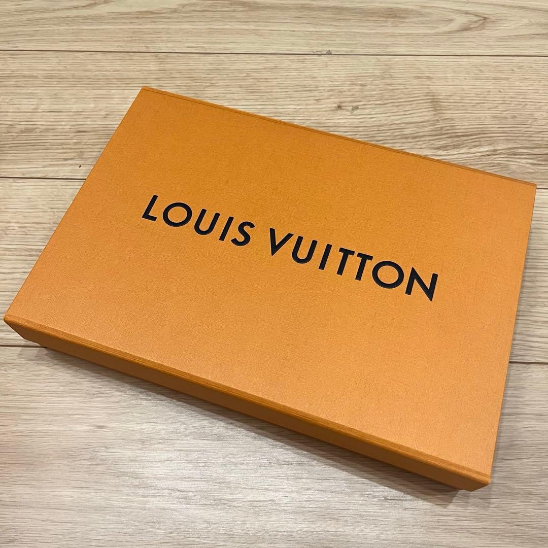LOUIS VUITTON マフラー　新品未使用