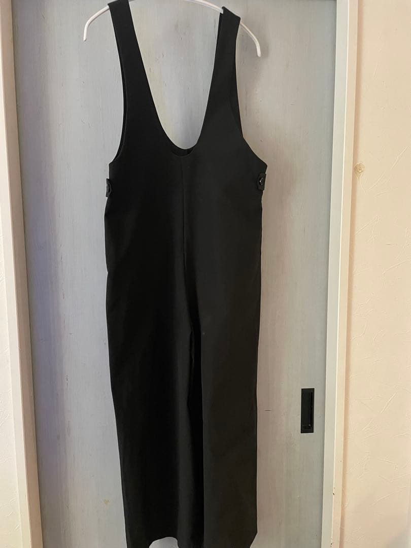 美品✨machatt_Uネックオールインワン