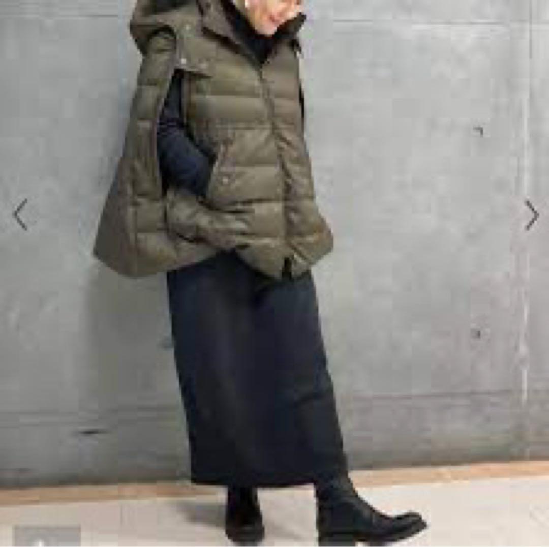 タグ付新品未使用　theory luxes フード付ダウンベスト・ケープ カーキ