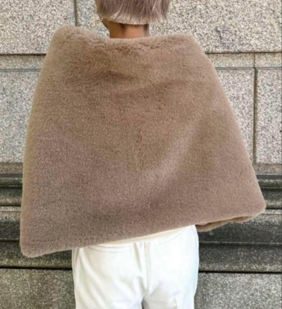 【新品】JENNE リッチボリュームファーケープ ベージュ　着物羽織り
