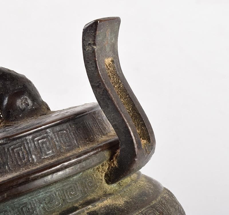 中国　古銅　獅子摘　神獣雷文　三足鼎　香炉　M　R4922