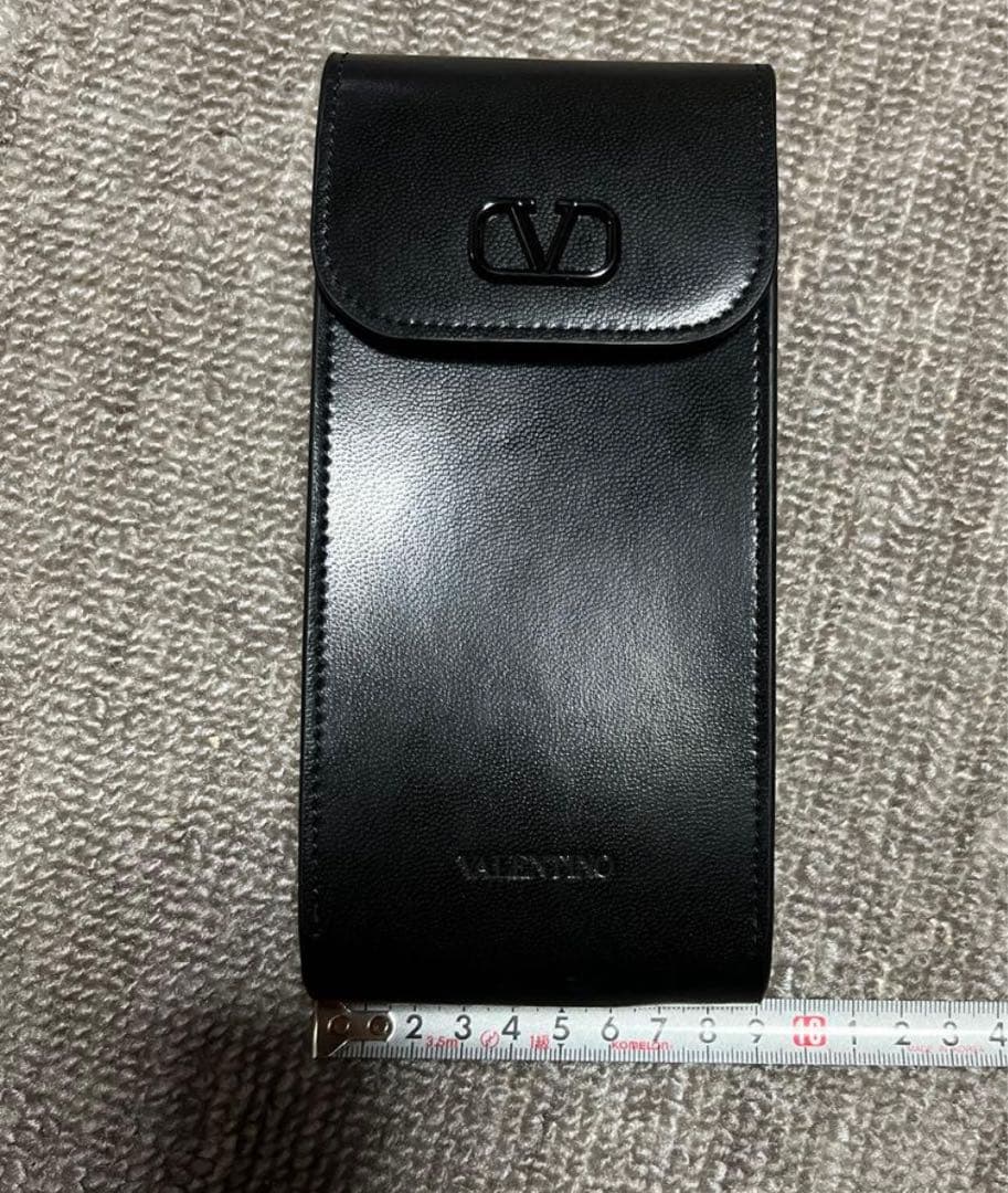 VALENTINO ショルダーバッグ　スマホショルダー