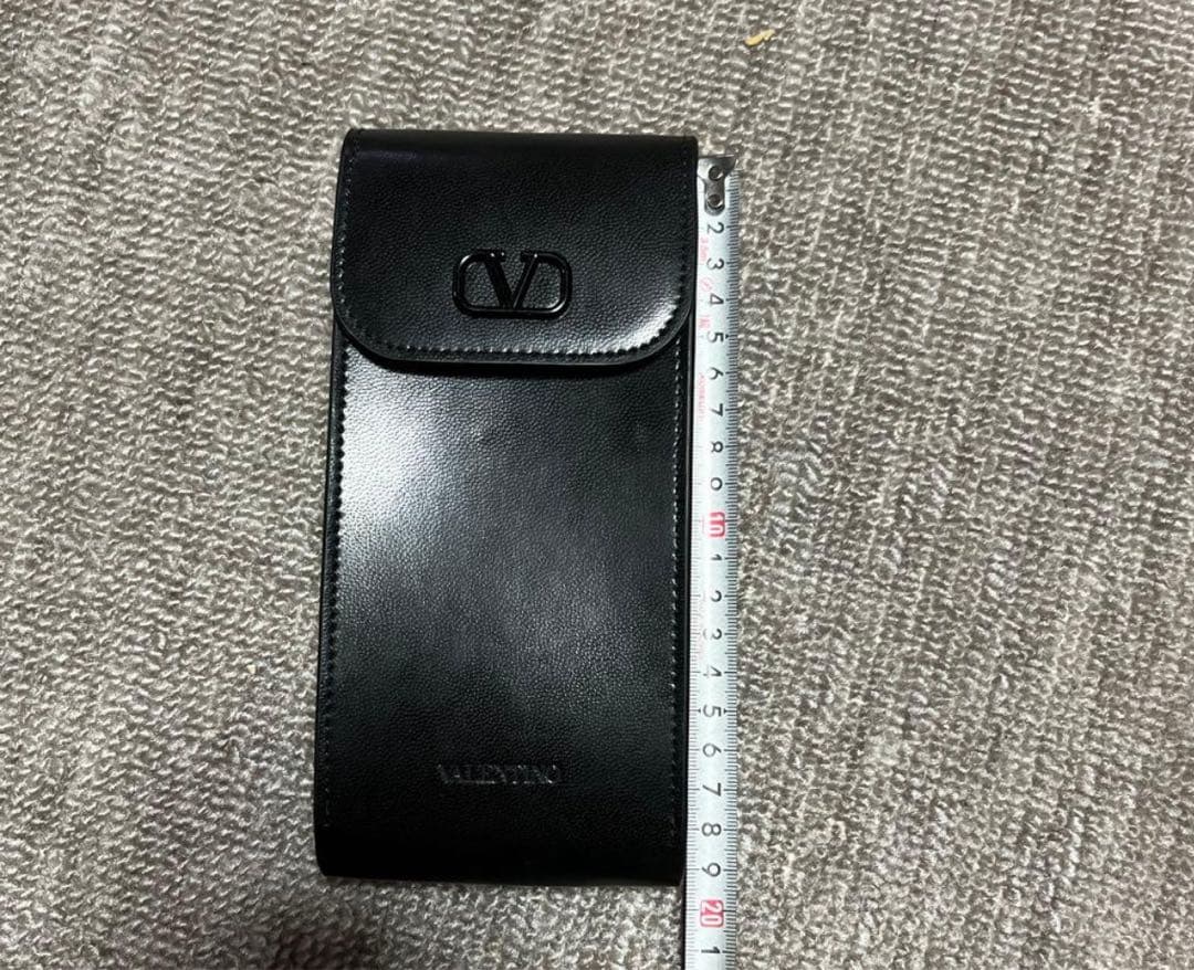 VALENTINO ショルダーバッグ　スマホショルダー