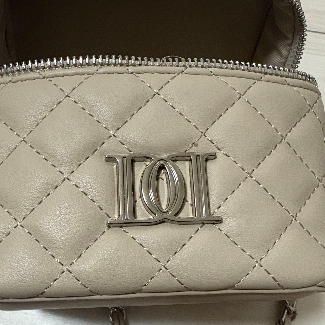 【シルバーパーツ】キルティングスクエアミニバッグ