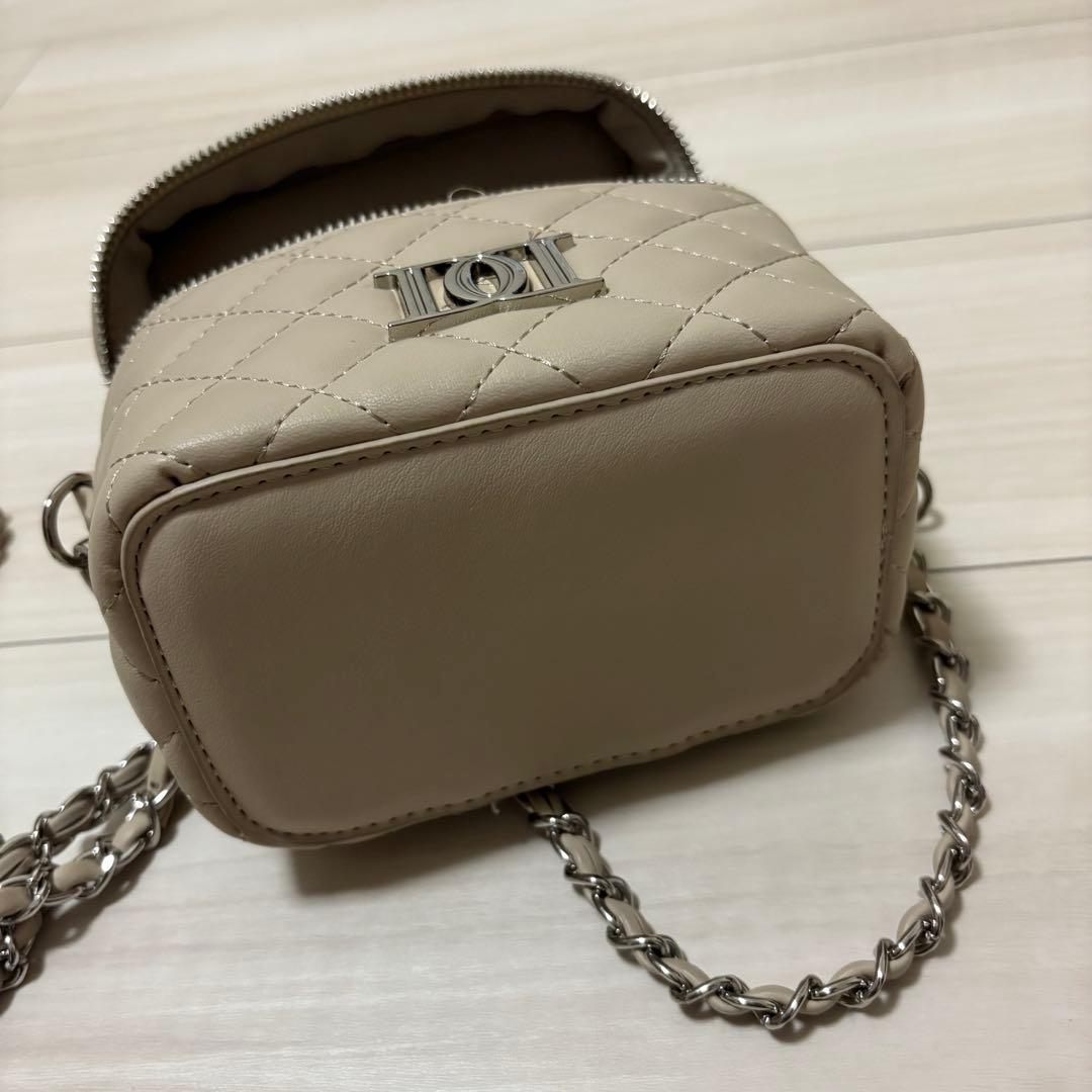 【シルバーパーツ】キルティングスクエアミニバッグ