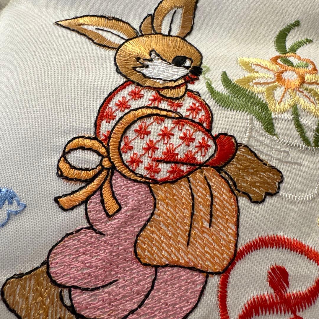 新品未使用品　フランス　テーブルクロス　うさぎ　Pâques イースター