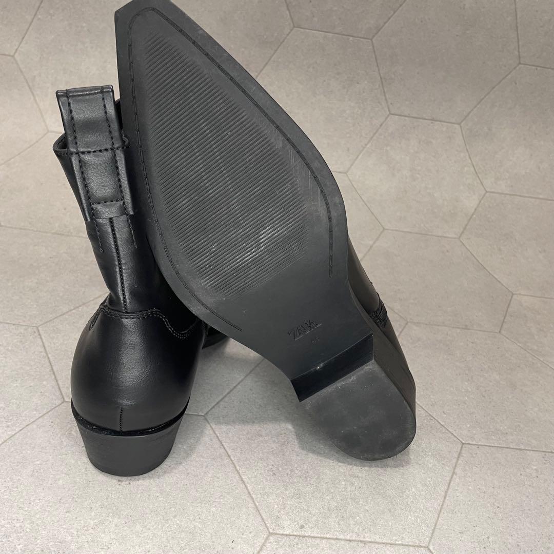 ★極美品★ZARAレザーブーツ　サイドジップ　ポインテッドトゥ　27.5