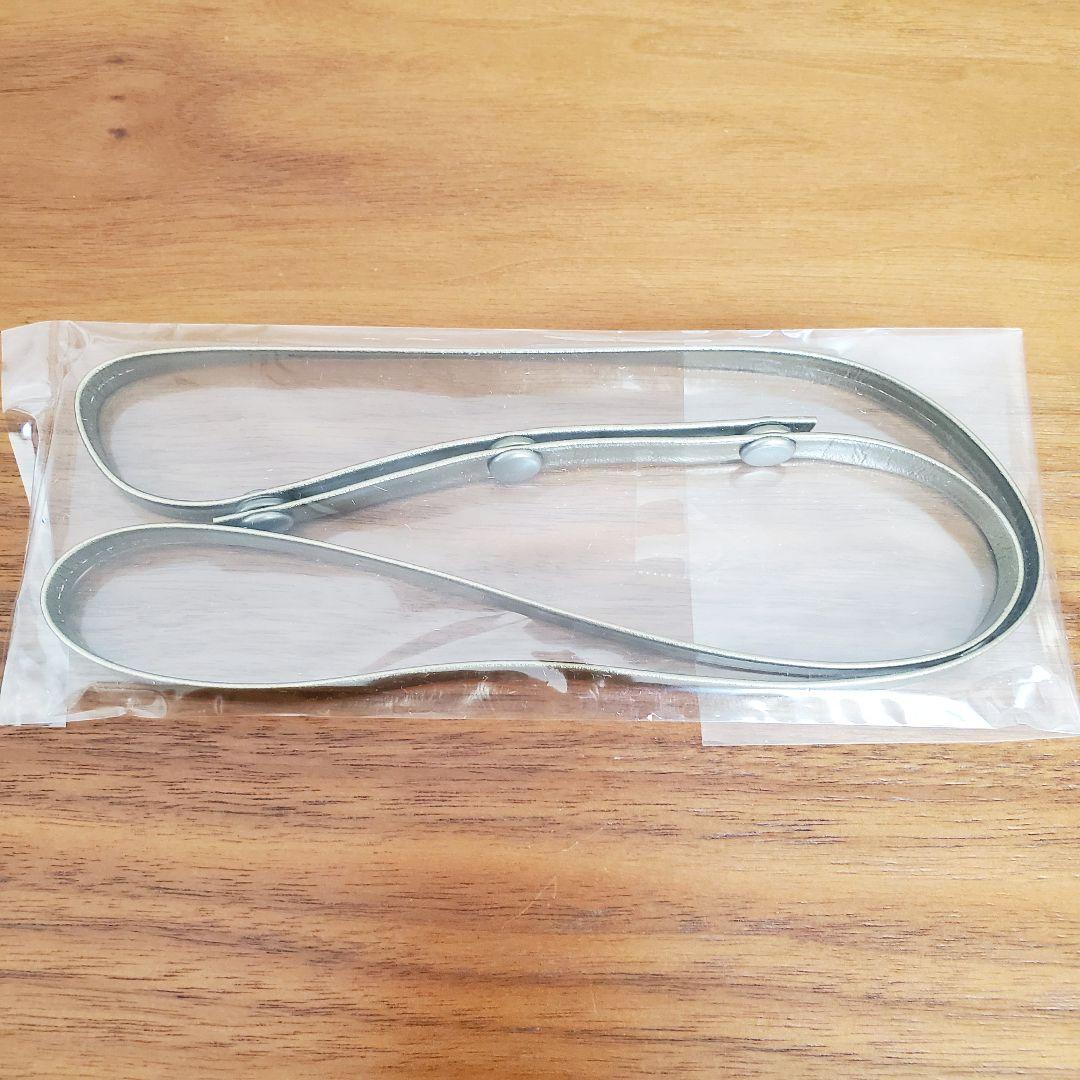 【新品未使用】ナガエプリュス　クラッチバッグ　ハンドバッグ　アンティークゴールド