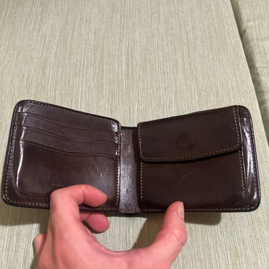 【ちんちろさん】WILD SWANS GROUND二つ折り財布　コードバン
