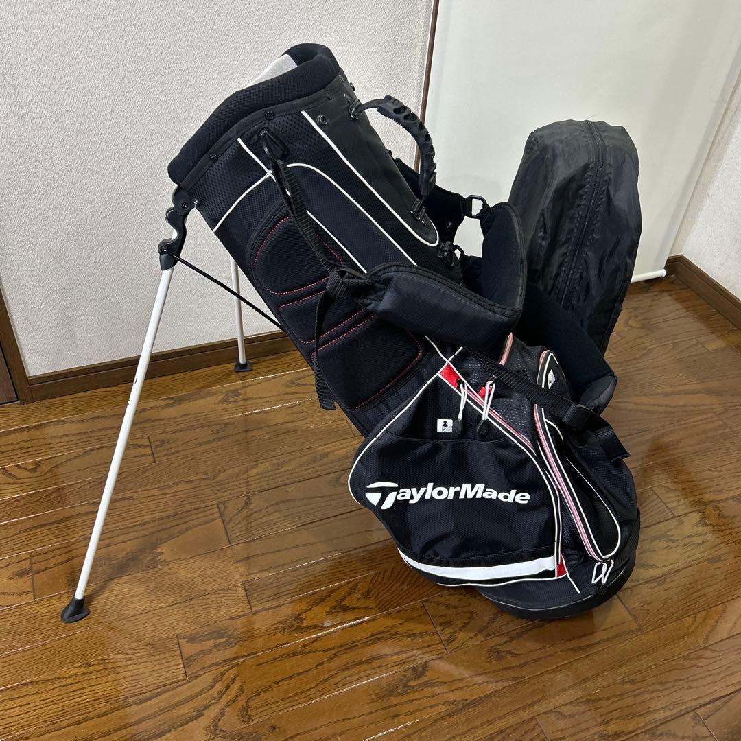 テーラーメイド　スタンド式キャディバッグ　黒系色