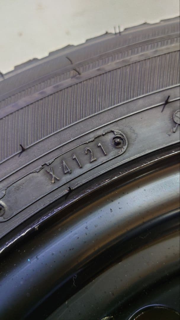 スタッドレスタイヤ　４本