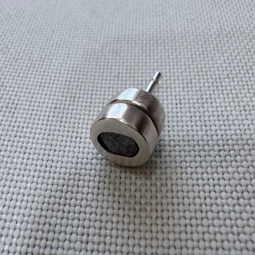 アクセサリー parts of four DIAMOND SLAB STUD EARRING