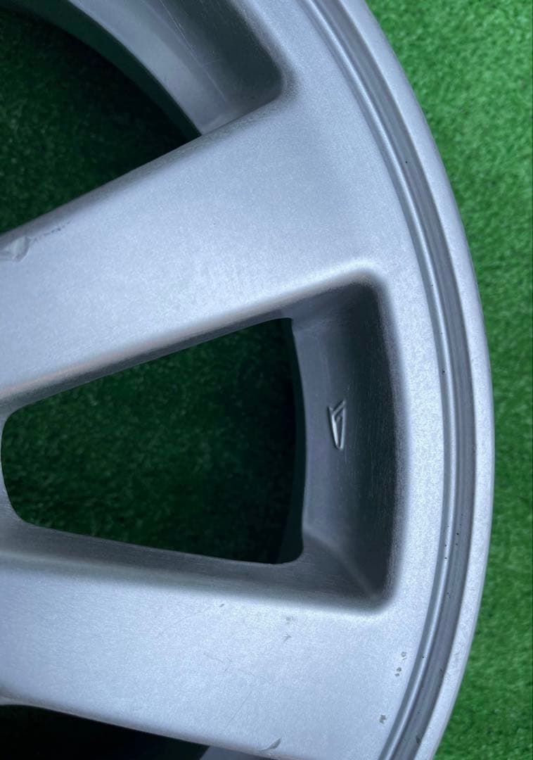 ダイハツ純正アルミホイール　14×4.5 PCD 100+45　4本セツト。