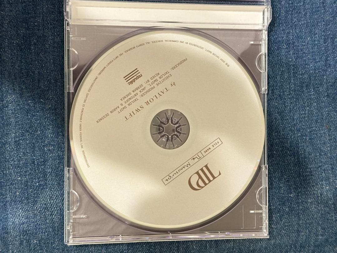 taylor swift TTPD直筆サイン入り CD