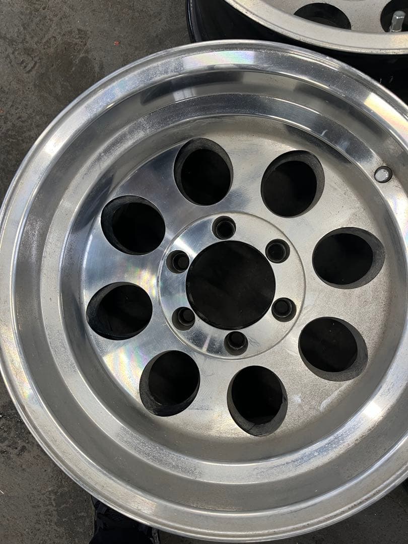 YUTAミッキートンプソン風16インチホイール