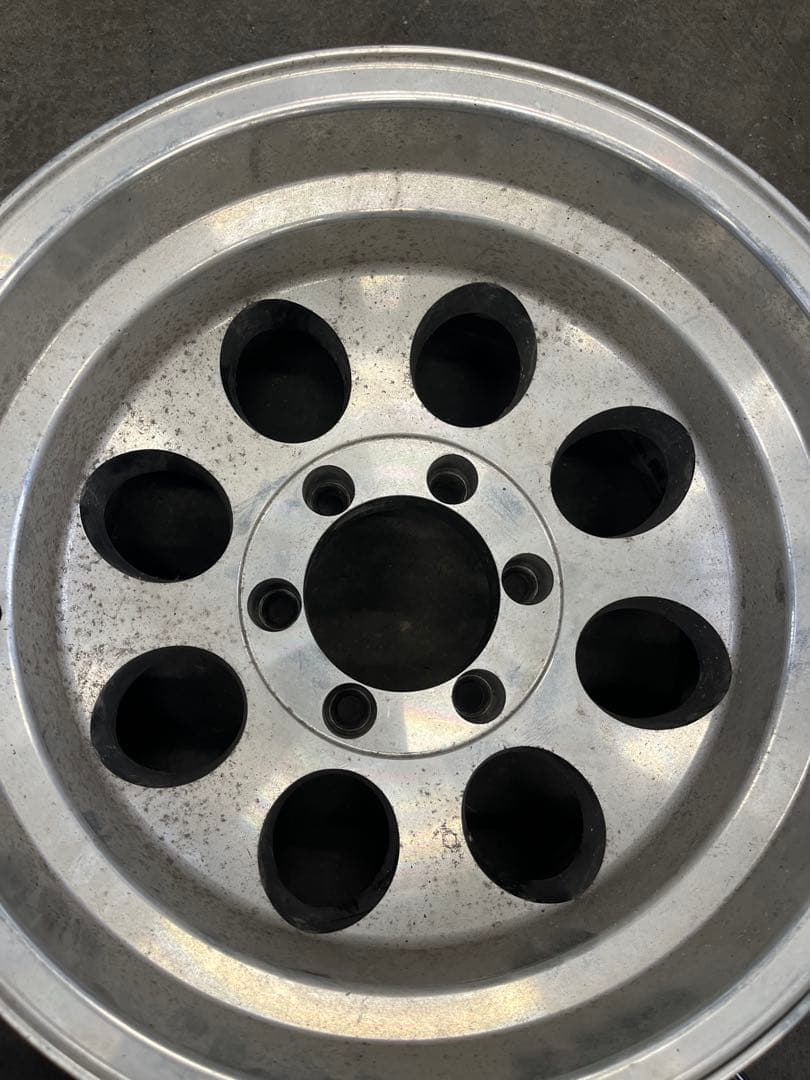 YUTAミッキートンプソン風16インチホイール