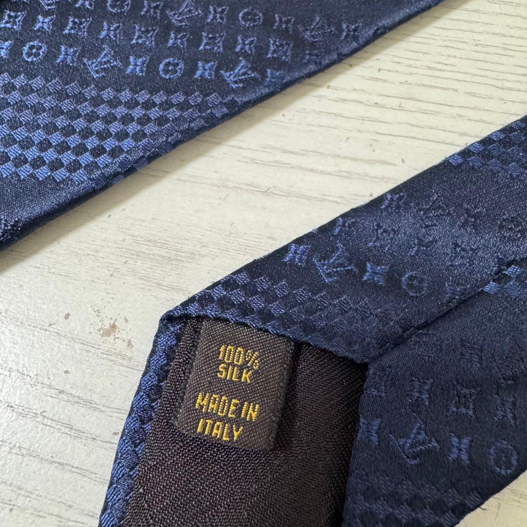 【新品同様】ルイヴィトン　クラヴァット パーティー ネクタイ　ネイビー　ダミエ