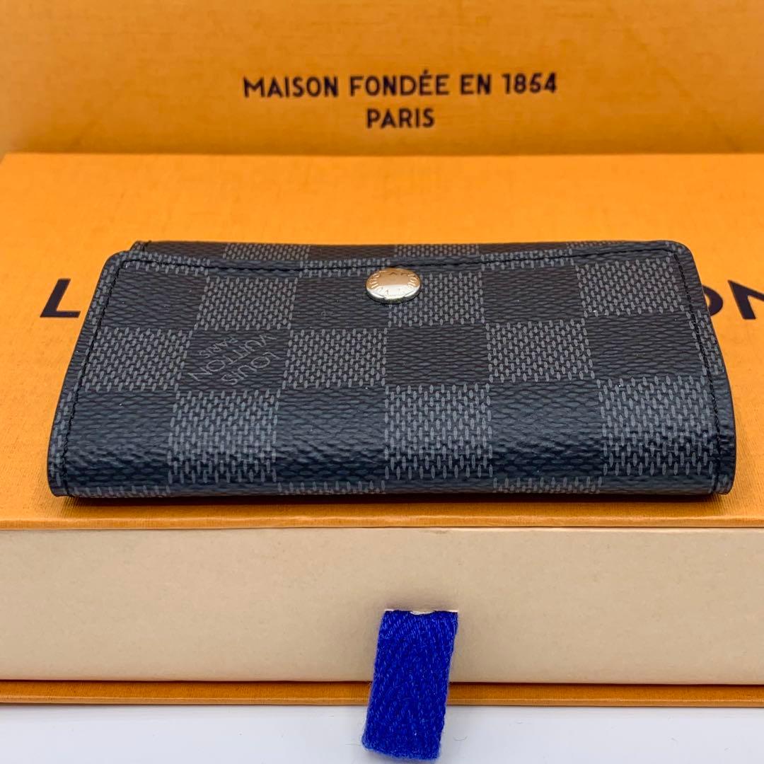 【ほぼ未使用】ルイヴィトン　キーケース　グラフィット　グレー　6連