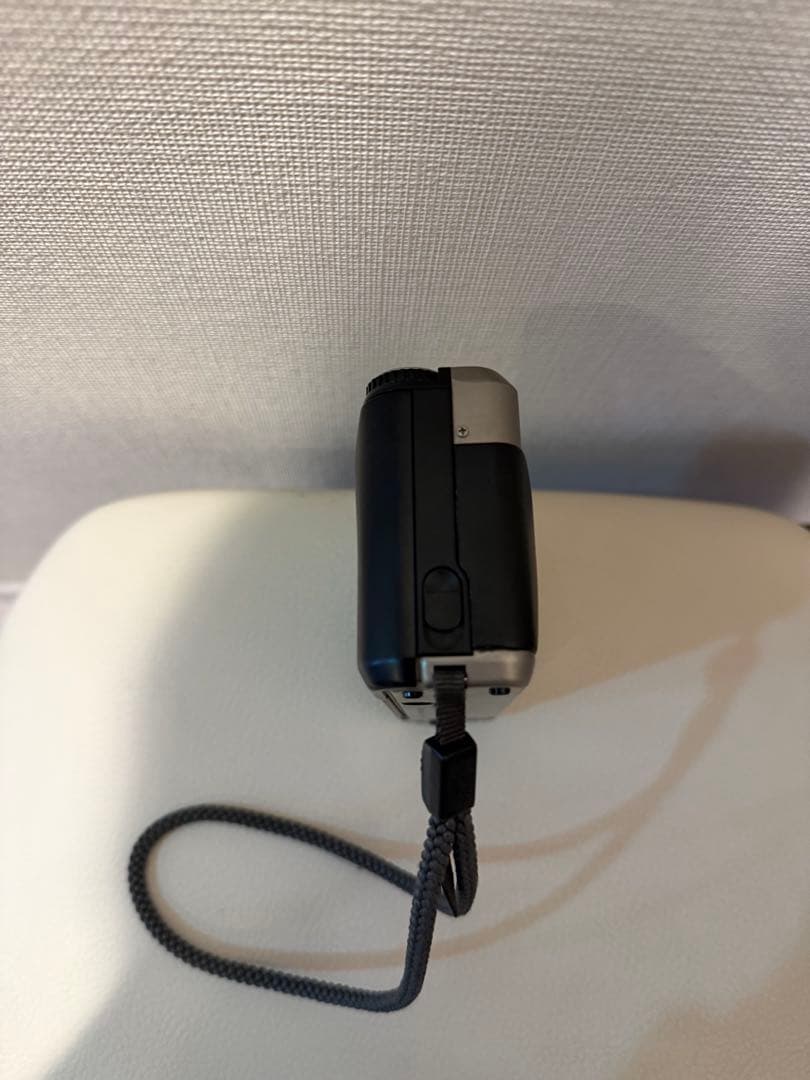 高級コンパクトフィルムカメラ CONTAX T2 コンタックス　シルバー