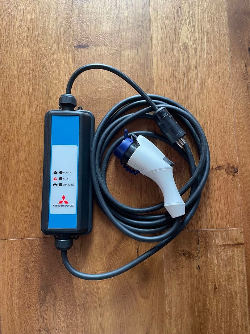 ゴ*ウ様 三菱アウトランダー電気自動車 EV車 PHEV車純正充電ケーブル200