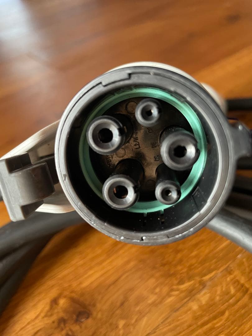 ゴ*ウ様 三菱アウトランダー電気自動車 EV車 PHEV車純正充電ケーブル200