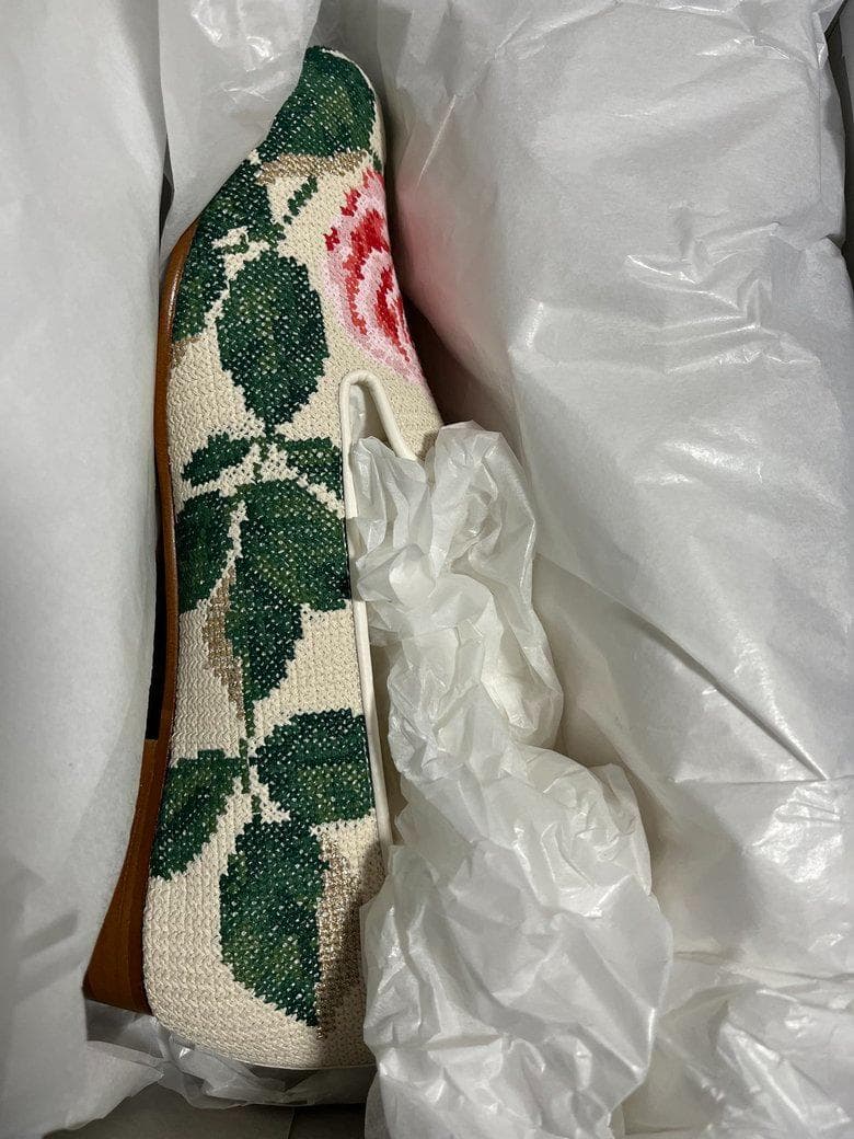 23 BEAMS ルルメリーの刺繍のオペラシューズ IVORY