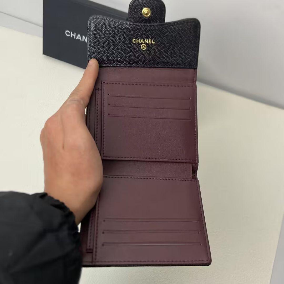 CHANEL キルティングレザー三つ折り財布 ブラック